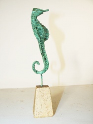 bronze-seahorse.jpg